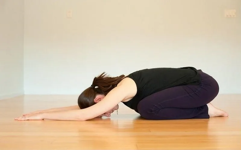 huong dan tu the em be yoga chuan cho nguoi moi bat dau