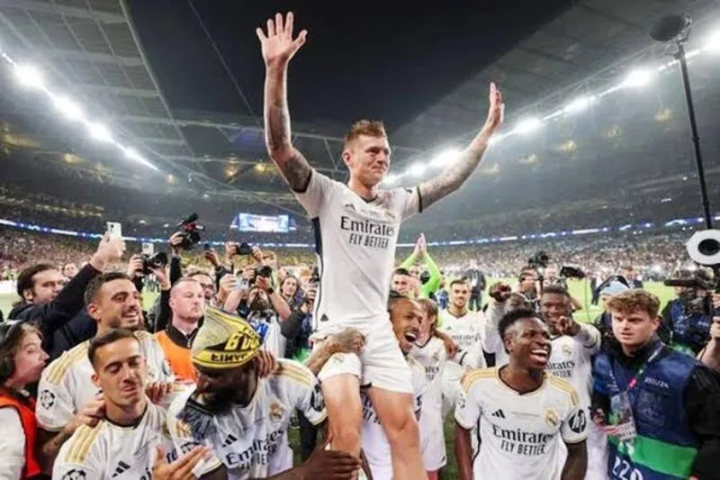 toni kroos giải nghệ