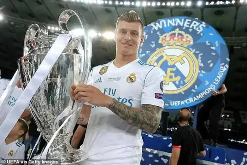 toni kroos giải nghệ